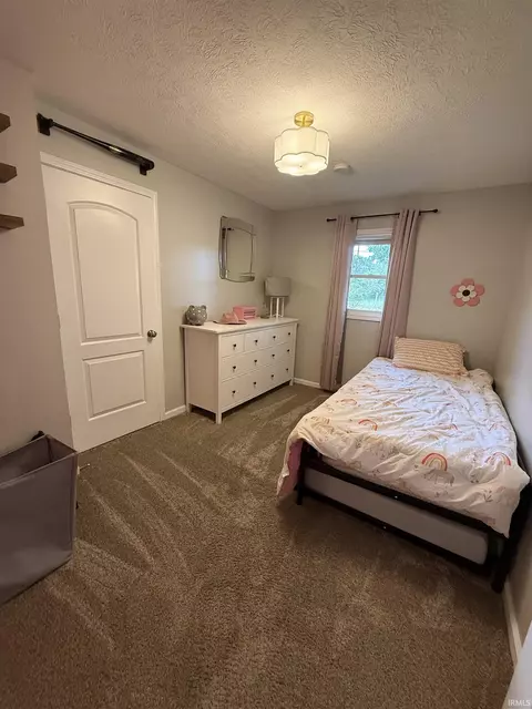 Bedroom - 1627 S Meridian Rd, Mitchell, IN 47446 photo 4 of 4