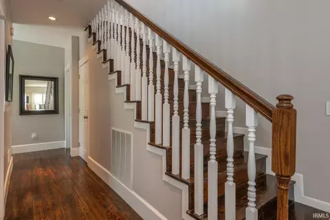 Entry Way - 730 W Howe St, Bloomington, IN 47403 photo 5 of 7