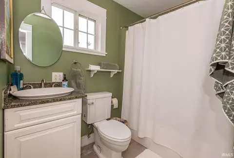 Bath - 730 W Howe St, Bloomington, IN 47403 photo 6 of 7