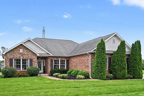 533 Lake Park Dr, Valparaiso, IN 46385