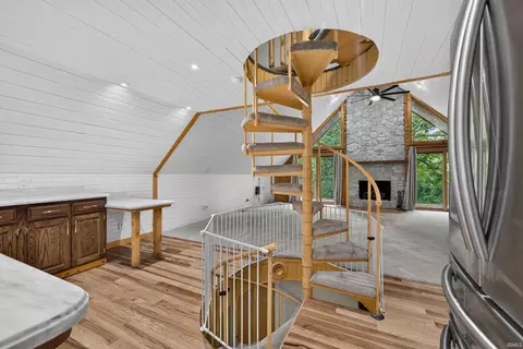 Entry Way - 299 Spring Haven Rd, Mitchell, IN 47446 photo 1 of 3