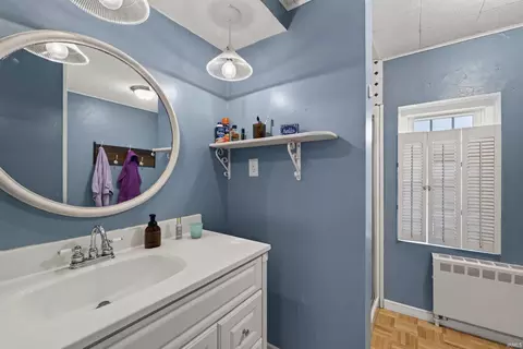 Bath - 215 S 8th St, Mitchell, IN 47446 photo 1 of 4