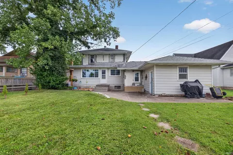 Exterior - 215 S 8th St, Mitchell, IN 47446 photo 5 of 8