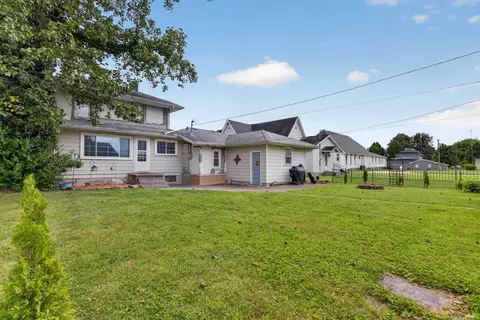 Exterior - 215 S 8th St, Mitchell, IN 47446 photo 7 of 8