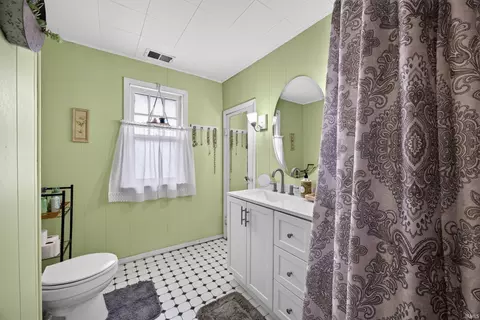Bath - 215 S 8th St, Mitchell, IN 47446 photo 2 of 4