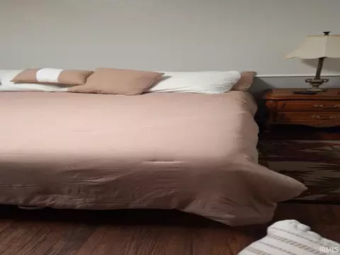 Bedroom - 504 E Wiley Ave, Bluffton, IN 46714 photo 3 of 4