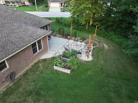 Exterior - 1453 Summit St, Jasper, IN 47546 photo 7 of 12