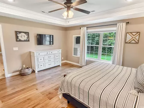 Bedroom - 1453 Summit St, Jasper, IN 47546 photo 3 of 7
