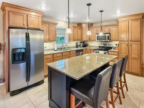 Kitchen - 1453 Summit St, Jasper, IN 47546 photo 4 of 4