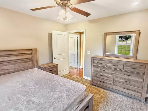 Bedroom - 1453 Summit St, Jasper, IN 47546 photo 5 of 7