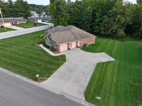 View/Area - 1453 Summit St, Jasper, IN 47546 photo 1 of 4