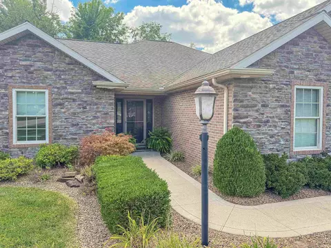 Exterior - 1453 Summit St, Jasper, IN 47546 photo 4 of 12