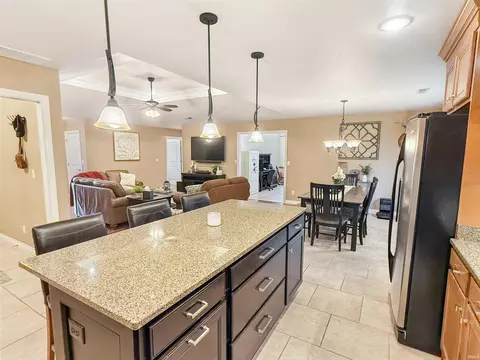 Kitchen - 1453 Summit St, Jasper, IN 47546 photo 2 of 4