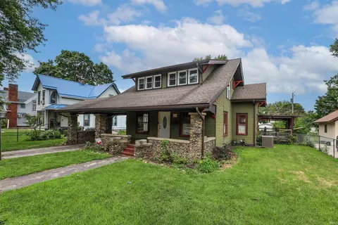 807 E Mitchell St, Kendallville, IN 46755