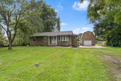 29671 Carolina Ave, Elkhart, IN 46516
