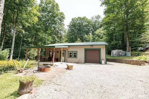 1405 Lakeside Dr, Spencer, IN 47460