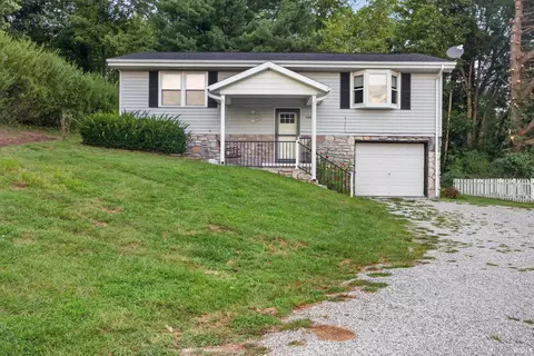 11911 W River Rd, Shoals, IN 47581