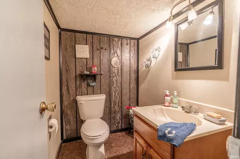 Bath - 20 Parkway Dr, Wabash, IN 46992 photo 1 of 3