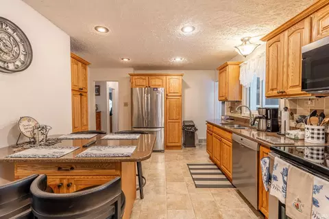 Kitchen - 20 Parkway Dr, Wabash, IN 46992 photo 1 of 2