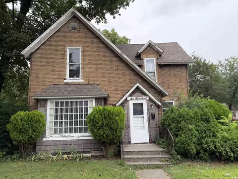 600 W Wolf Ave, Elkhart, IN 46516