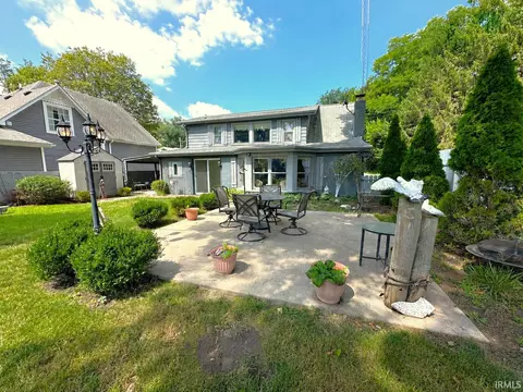 1007 E Ohio St, Monticello, IN 47960