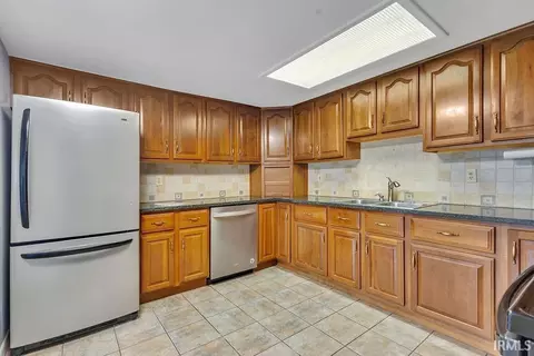 Kitchen - 3522 E Grandview Dr, Bloomington, IN 47408 photo 2 of 2