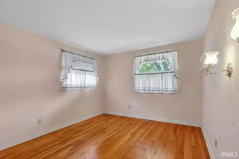 Bedroom - 3522 E Grandview Dr, Bloomington, IN 47408 photo 4 of 6