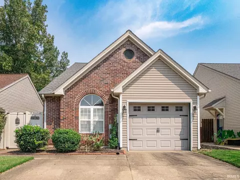 4030 Shadwell Dr, Evansville, IN 47715