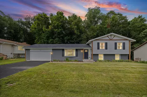 100 Foxwood Ct, Lafayette, IN 47905