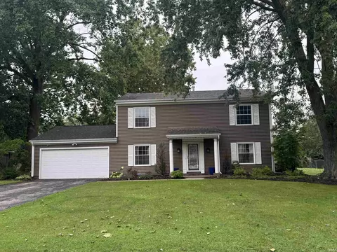 1343 Riding Mall Dr, South Bend, IN 46614