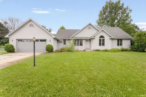 54960 E Sunray Dr, Osceola, IN 46561