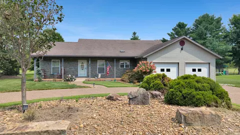 802 S Snow Ball Ln, Santa Claus, IN 47579