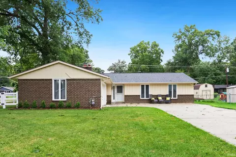 7625 Harcourt Dr, Fort Wayne, IN 46835