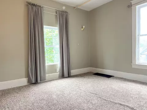 Bedroom - 134 E Calvert St, South Bend, IN 46613 photo 3 of 4