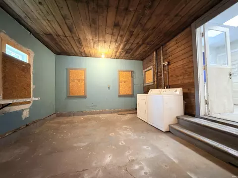 Other - 134 E Calvert St, South Bend, IN 46613 photo 2 of 6