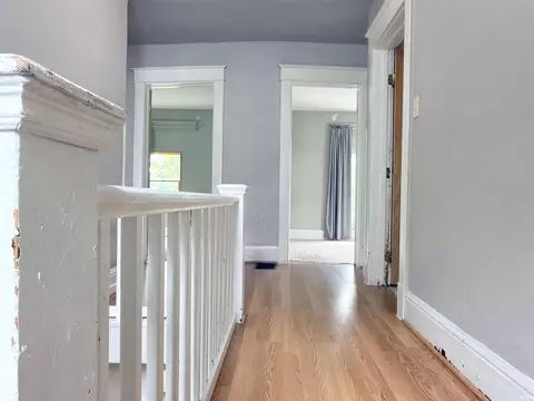 Entry Way - 134 E Calvert St, South Bend, IN 46613 photo 2 of 4