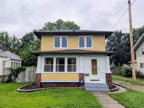 Exterior - 827 Ewing Ave, South Bend, IN 46613 photo 2 of 11