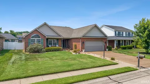 9200 Clear Creek Dr, Evansville, IN 47711