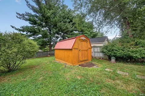 Exterior - 2903 E Daniel St, Bloomington, IN 47401 photo 10 of 11