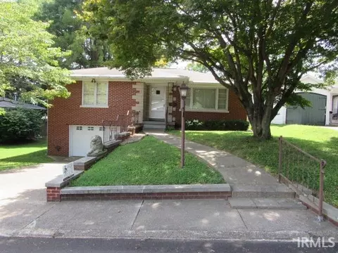 634 E Tenth St, Mount Vernon, IN 47620