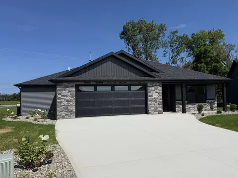 2029 Linchel Ct, Angola, IN 46703