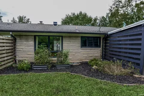 Exterior - 327 Brookside Ln, Plainfield, IN 46168 photo 5 of 7
