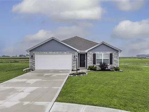 4876 Carson Ct St, Woodburn, IN 46797