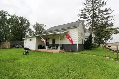 320 E Water St, Hartford City, IN 47348