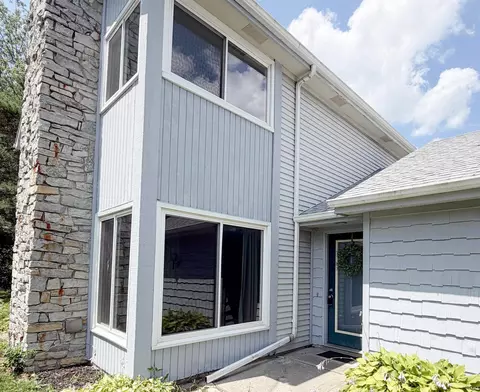 4505 Brookshire Cir, Fort Wayne, IN 46835