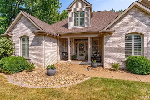 236 Knollview Dr, Evansville, IN 47711