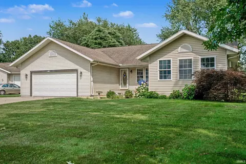 54672 Harmony Ln, Elkhart, IN 46514