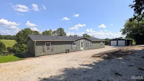 8108 Arvin Ln, Loogootee, IN 47553
