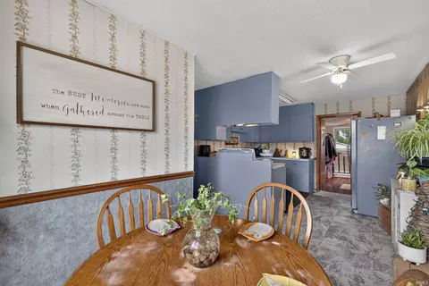 Dining - 1556 Rabbitsville Rd, Mitchell, IN 47446 photo 2 of 2