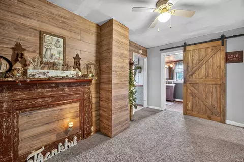 Entry Way - 1556 Rabbitsville Rd, Mitchell, IN 47446 photo 3 of 4